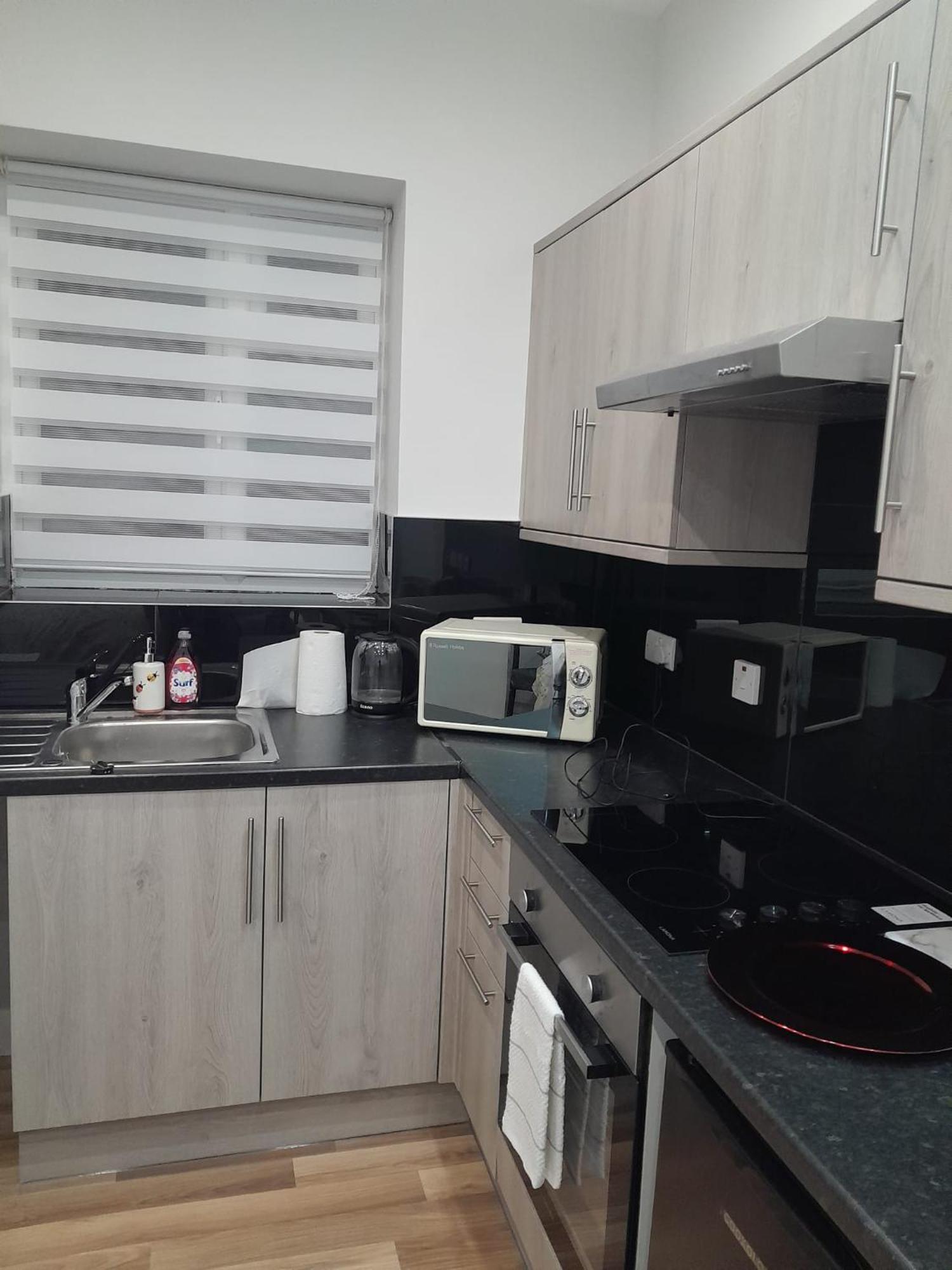 Jj Serviced Apartment - Close To Tube Station & Near Central London & Wembley Northolt  Exterior foto